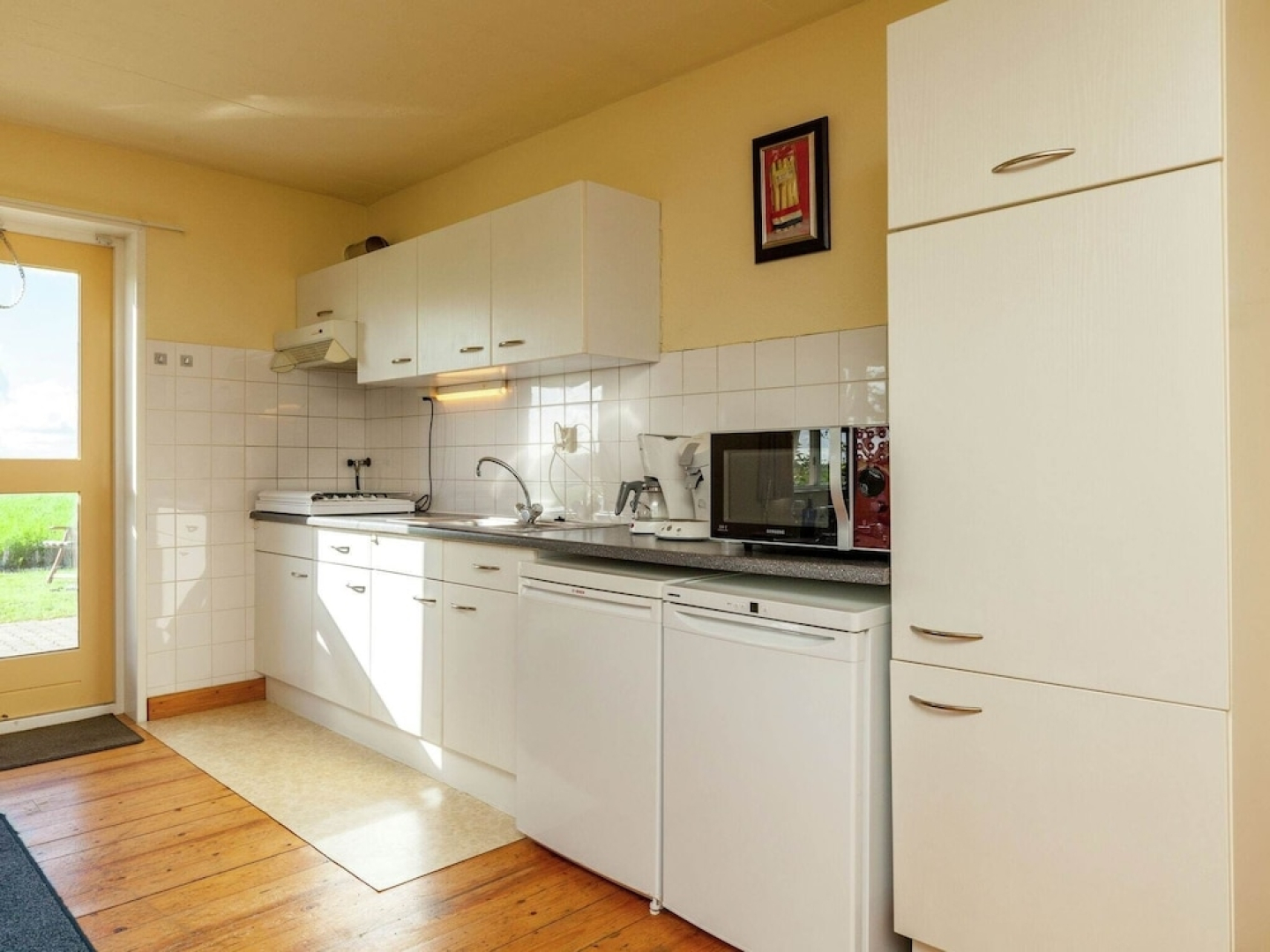 Peaceful Vacation Home With Wide View