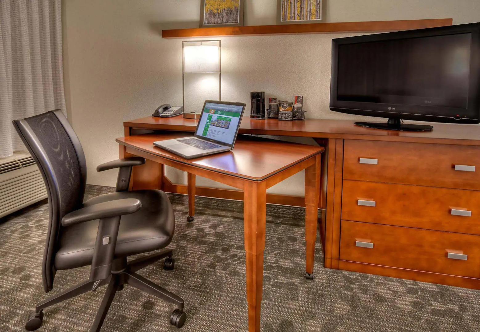 Courtyard by Marriott Burlington