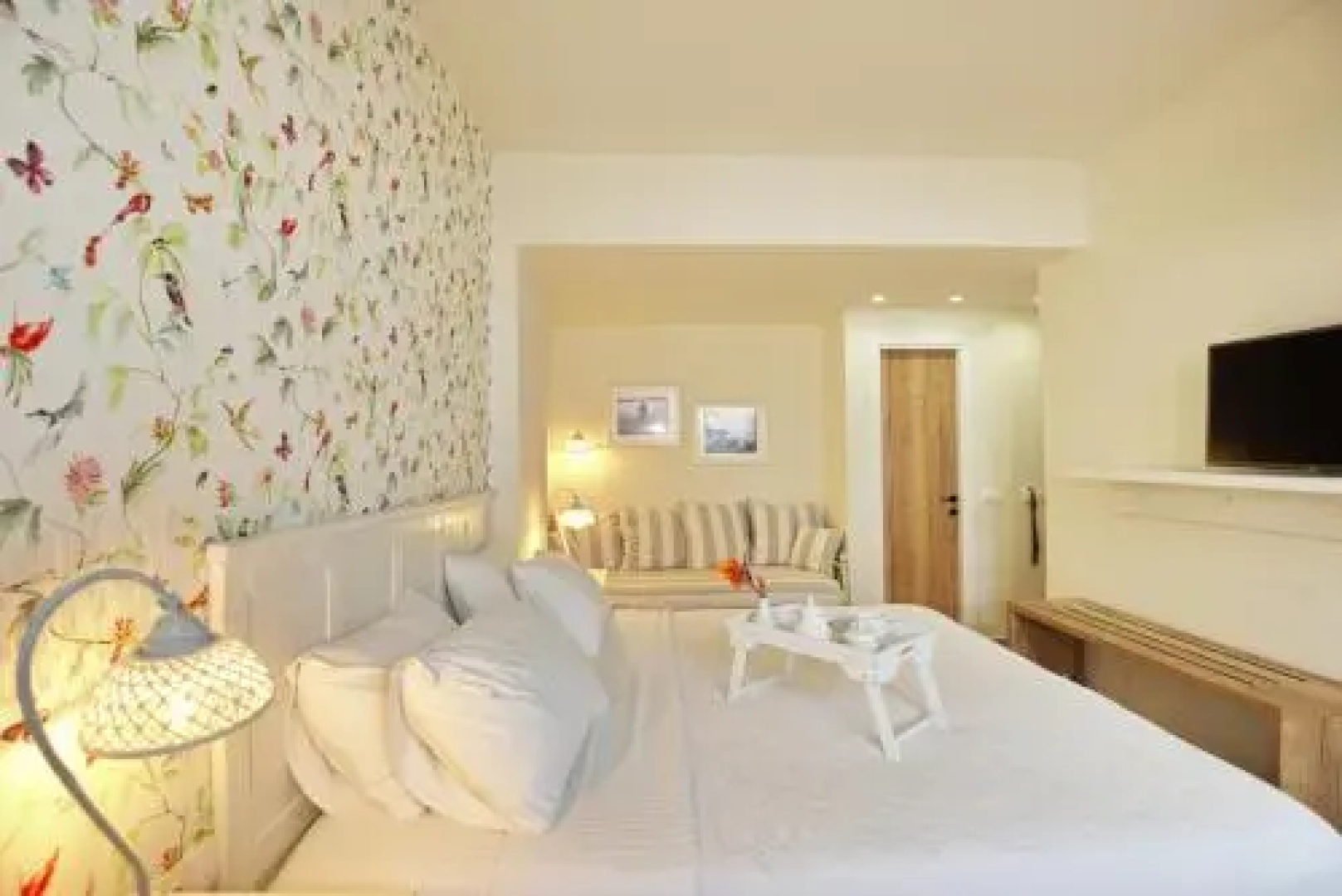 Liadromia Hotel