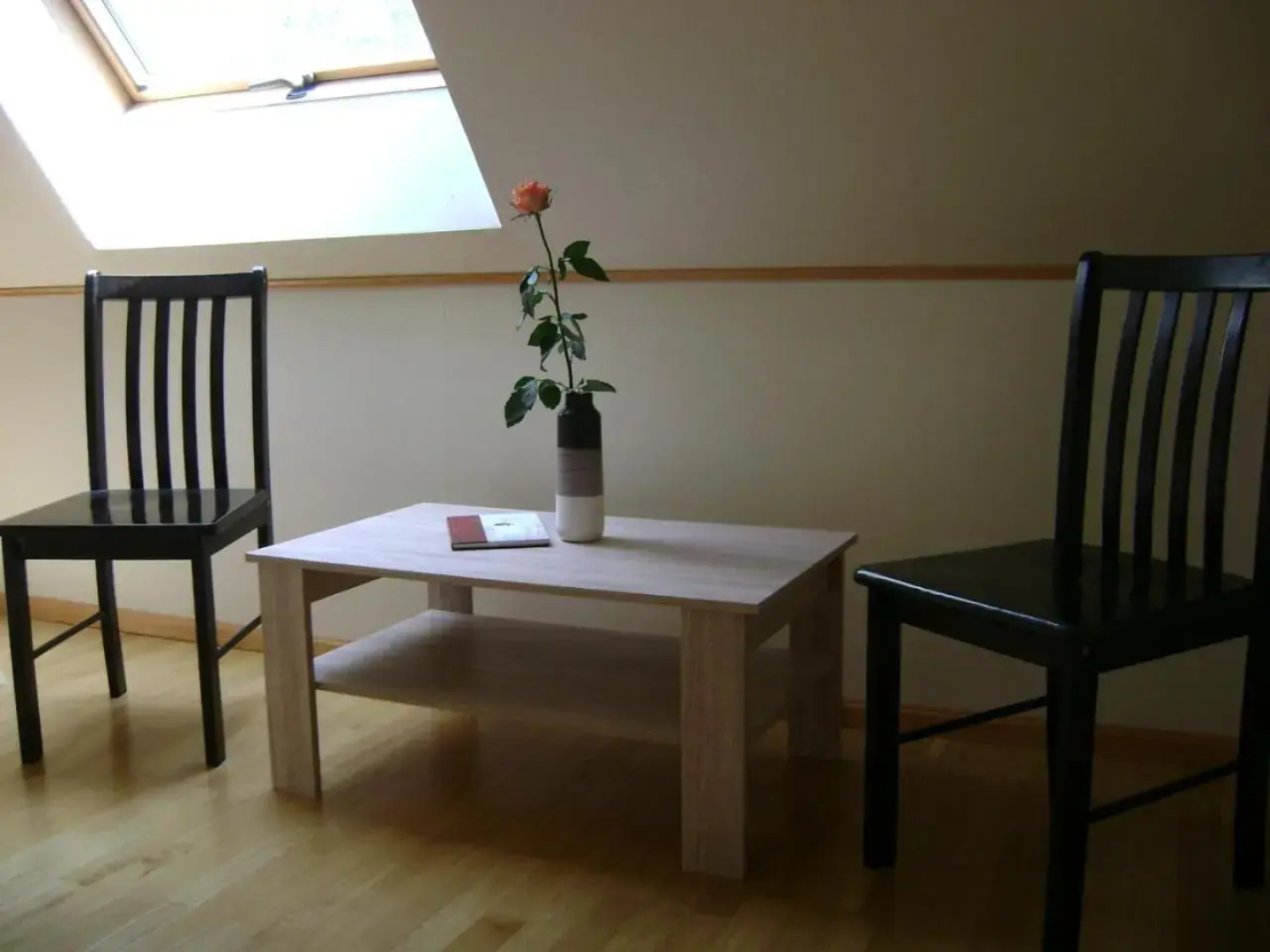 Mere Holiday House