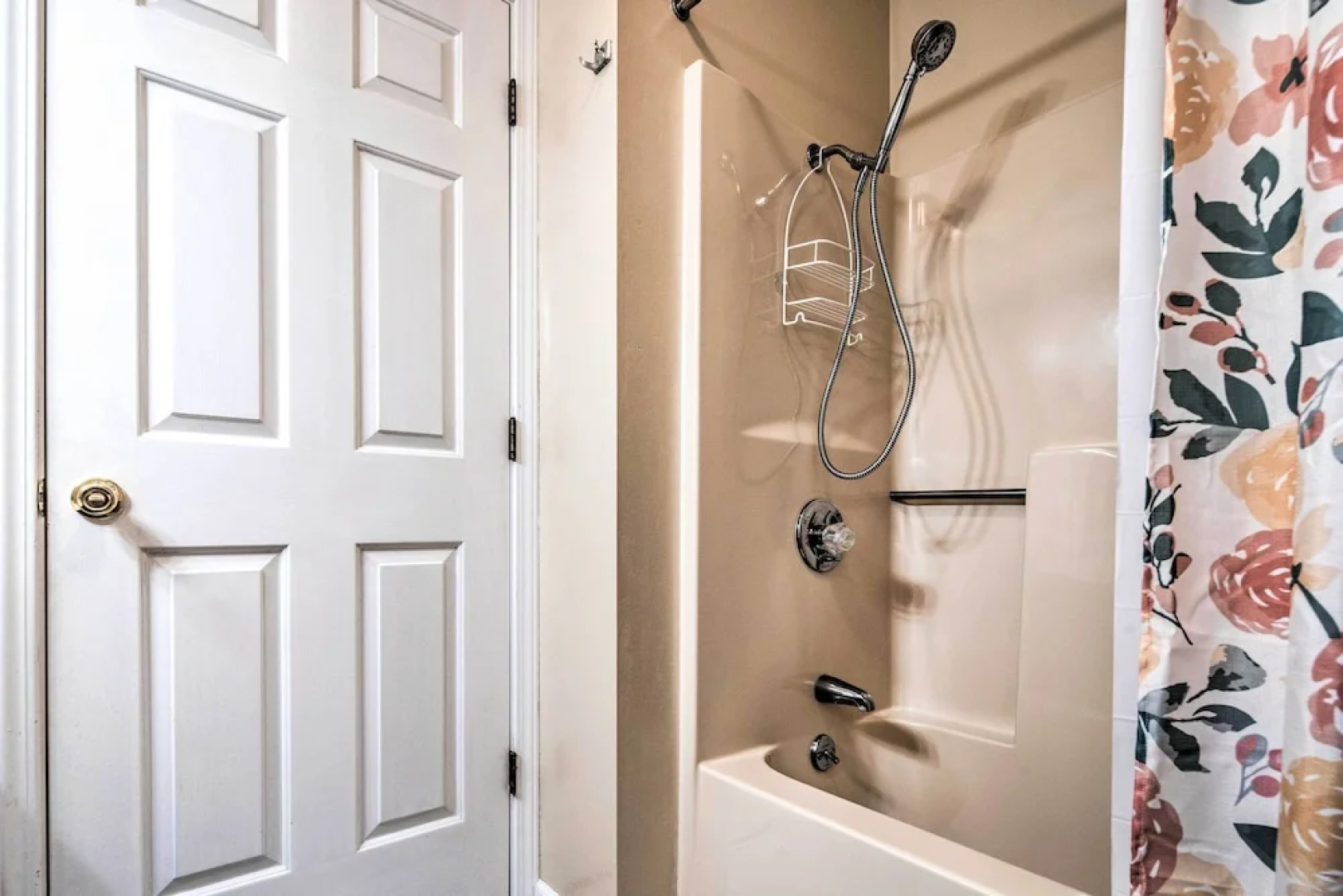 Mtn-view Burnsville Retreat 24 Mi to Ski Slopes!