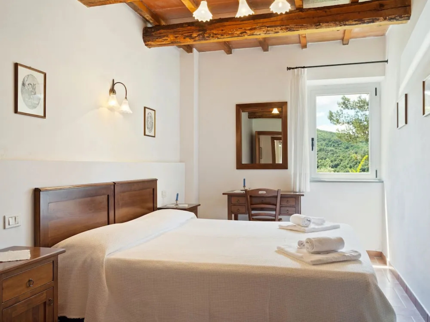 Scenic Holiday Home in Torgiano With Swimming Pool