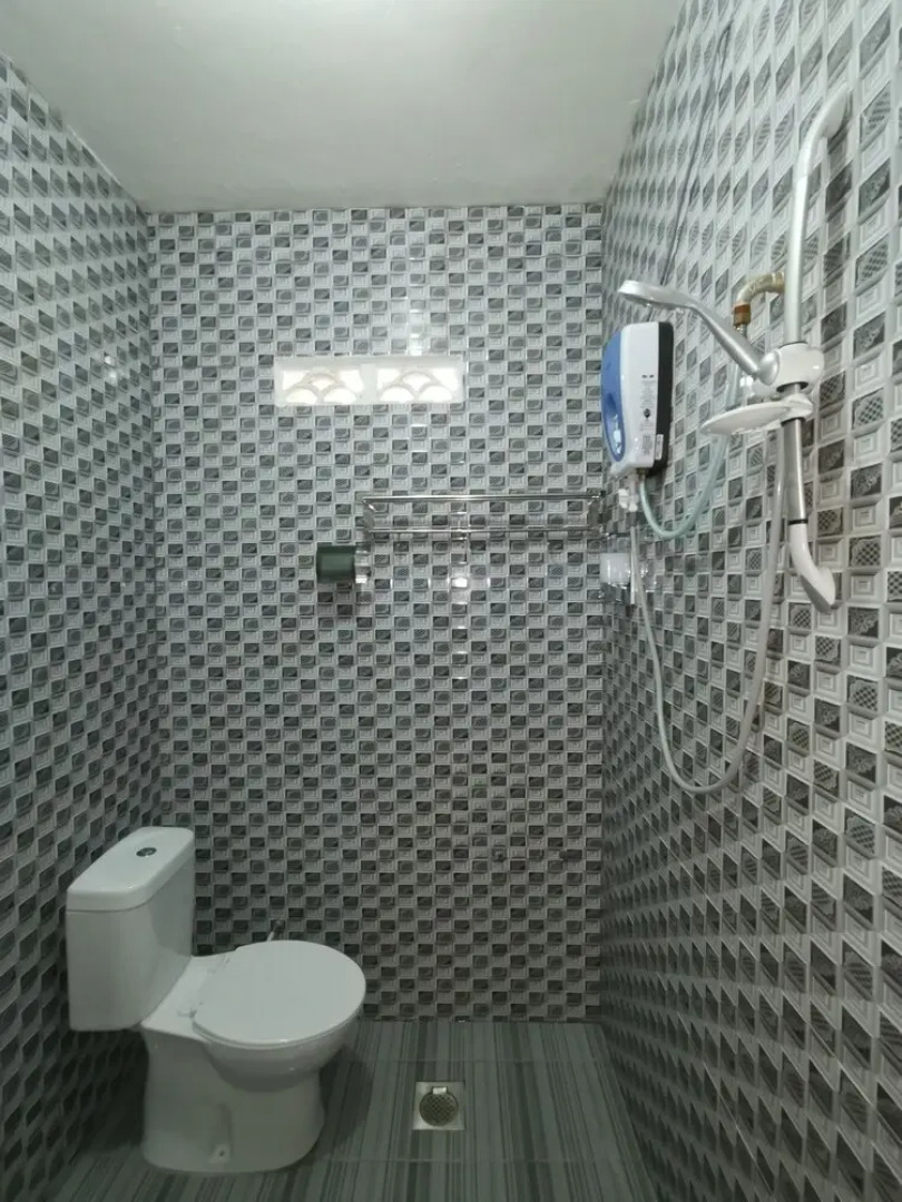 OYO 89951 Maa Hari Hotel