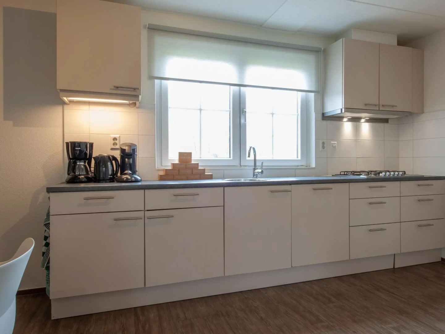 Restyled villa with infrared sauna, in a holiday park, 400 m from the sea