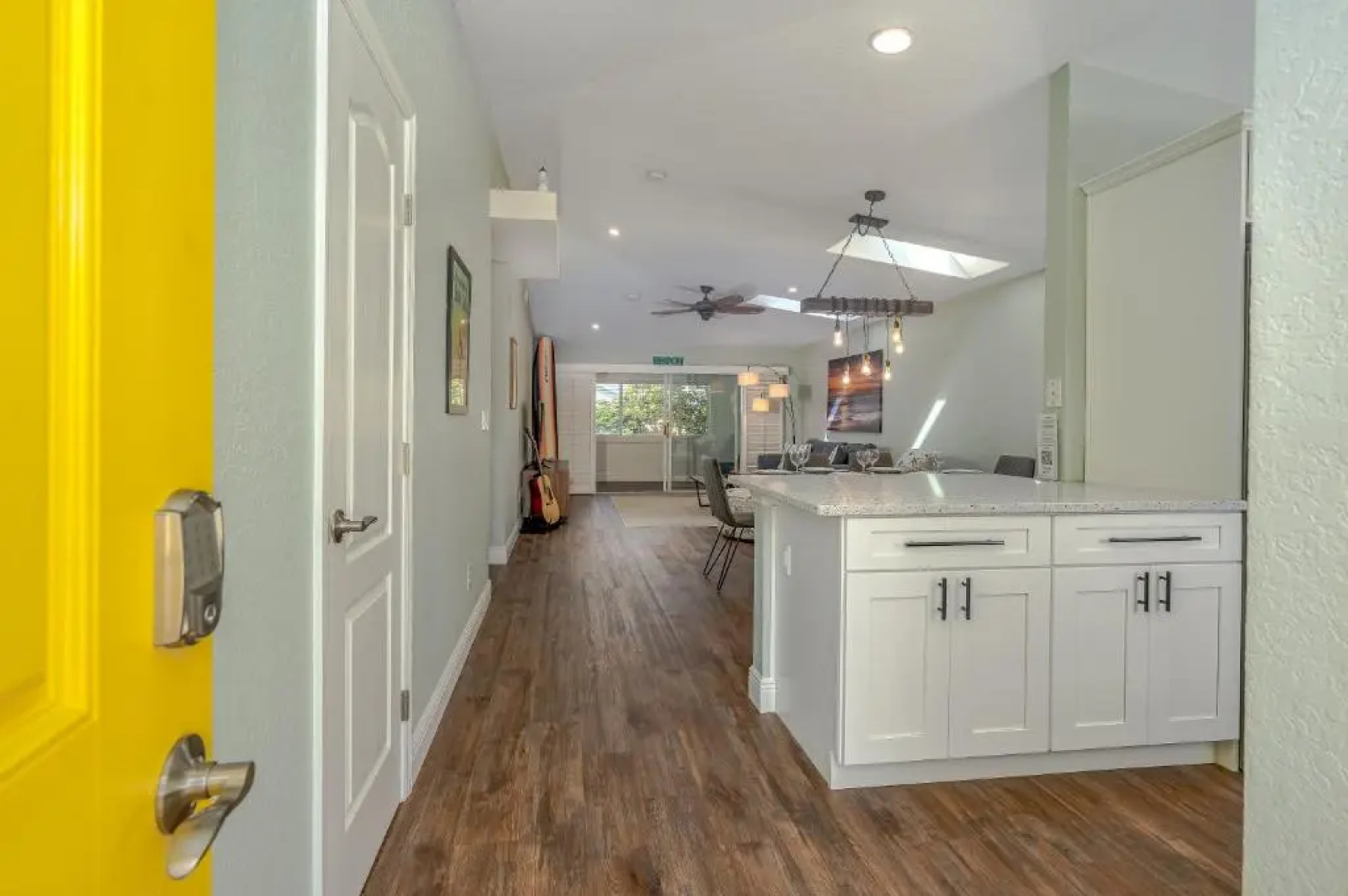 Charming Surf Bungalow Just 30 Seconds to the Beach!