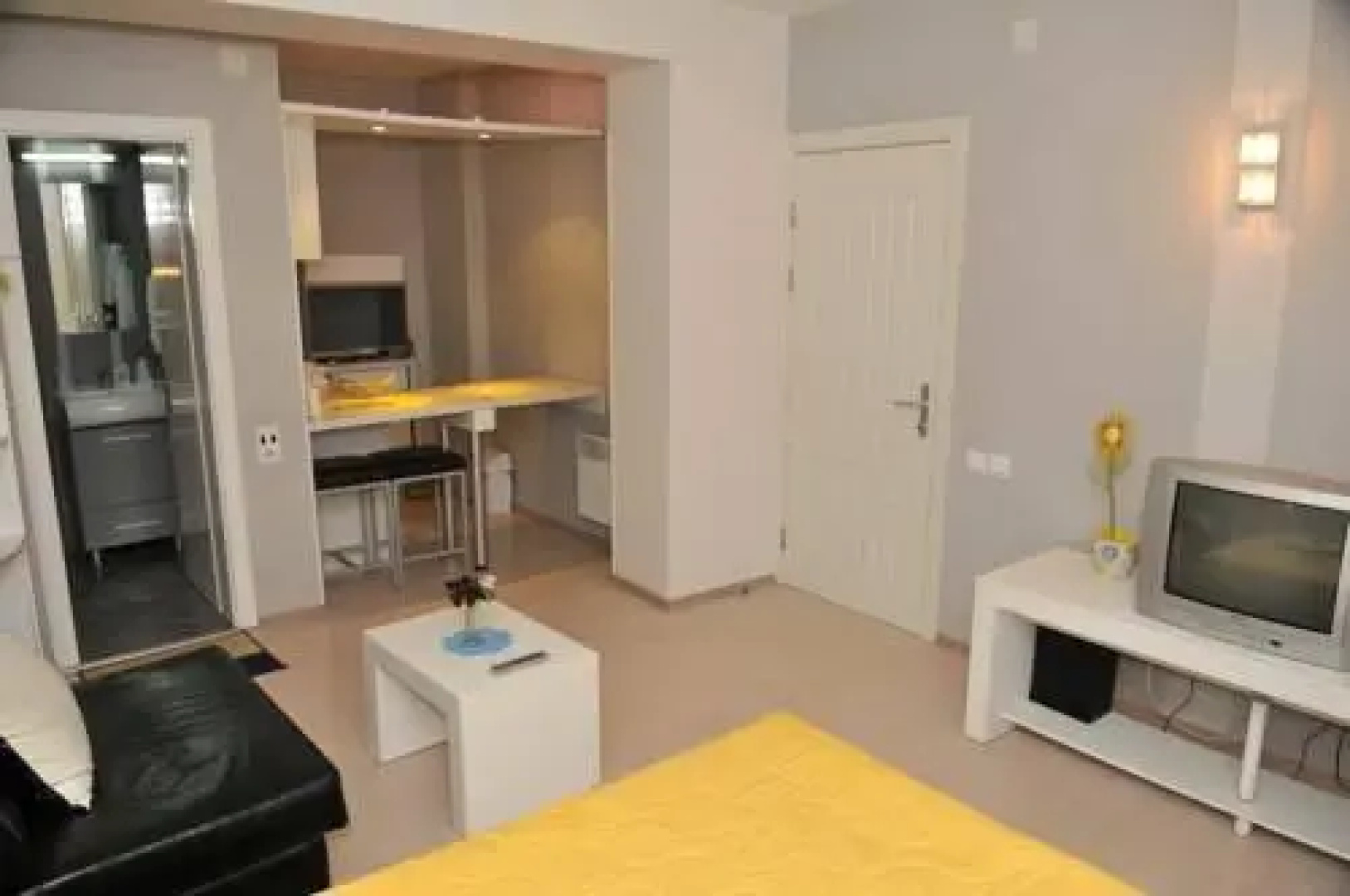 Chanovi Apartments