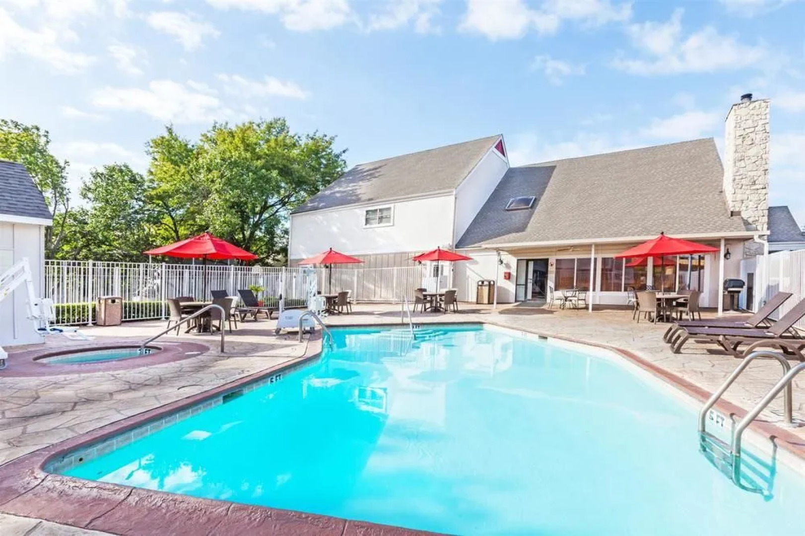 Hawthorn Suites by Wyndham Tyler