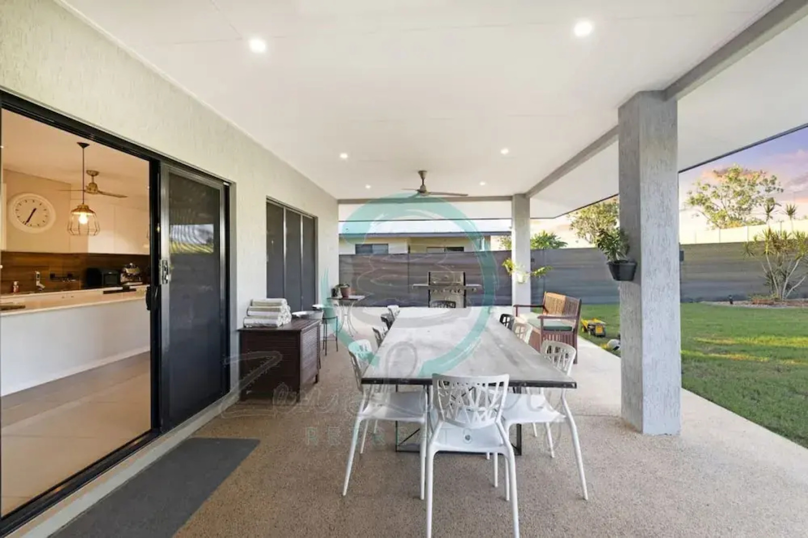 Modern Living Private Pool Bar Pets OK