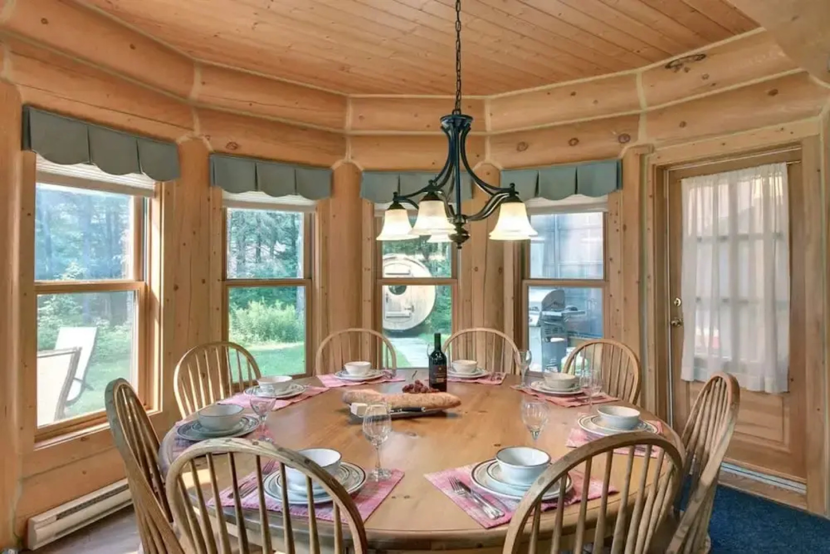 Family fun Private Indoor hot tub Citq 234953