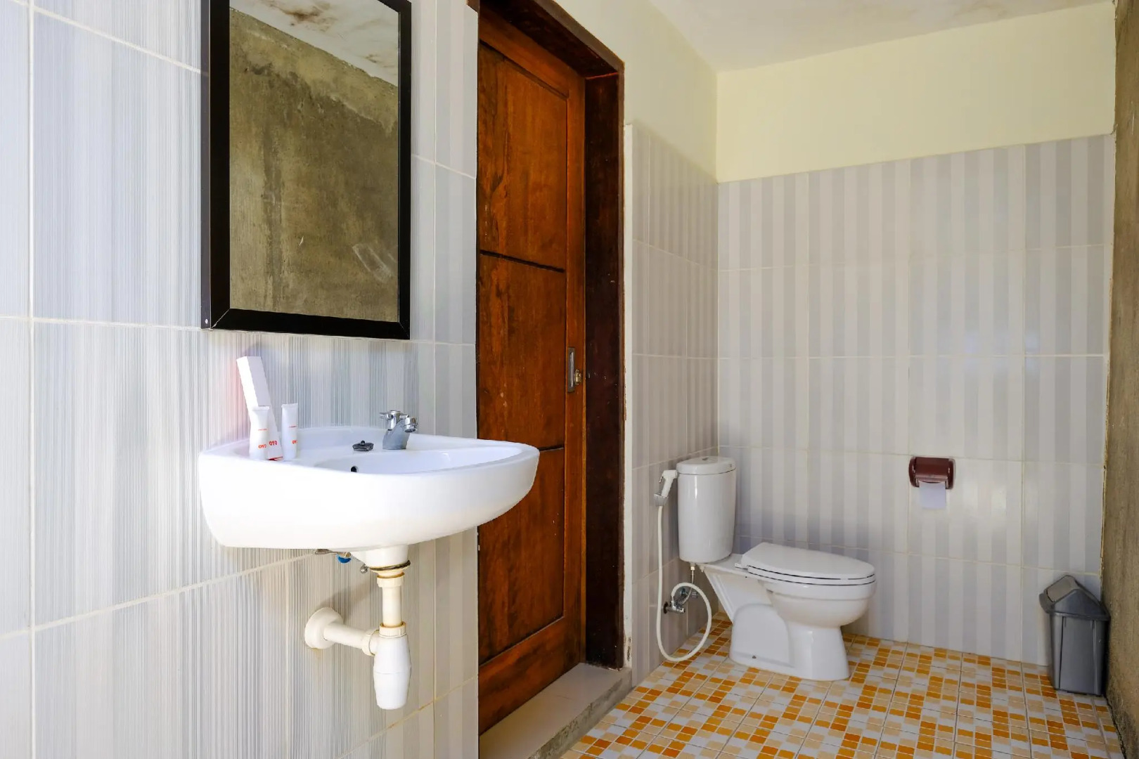 Oyo 1659 Sengkunyit Bukit Hotel