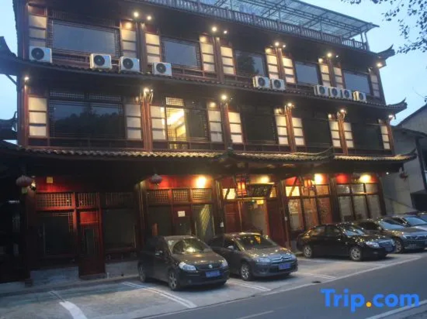 Changshou Hotel