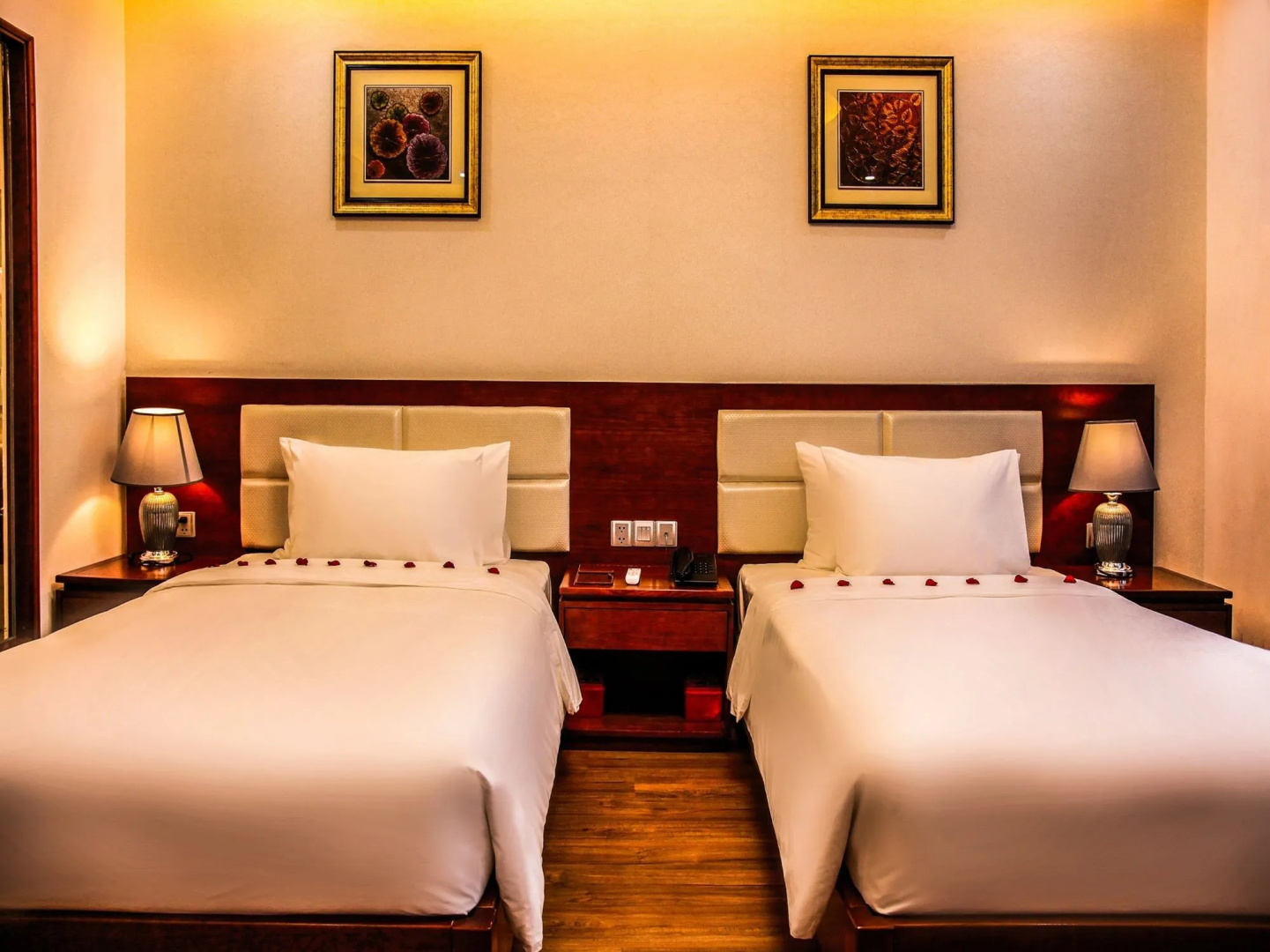 Le Hoang Beach Hotel Danang