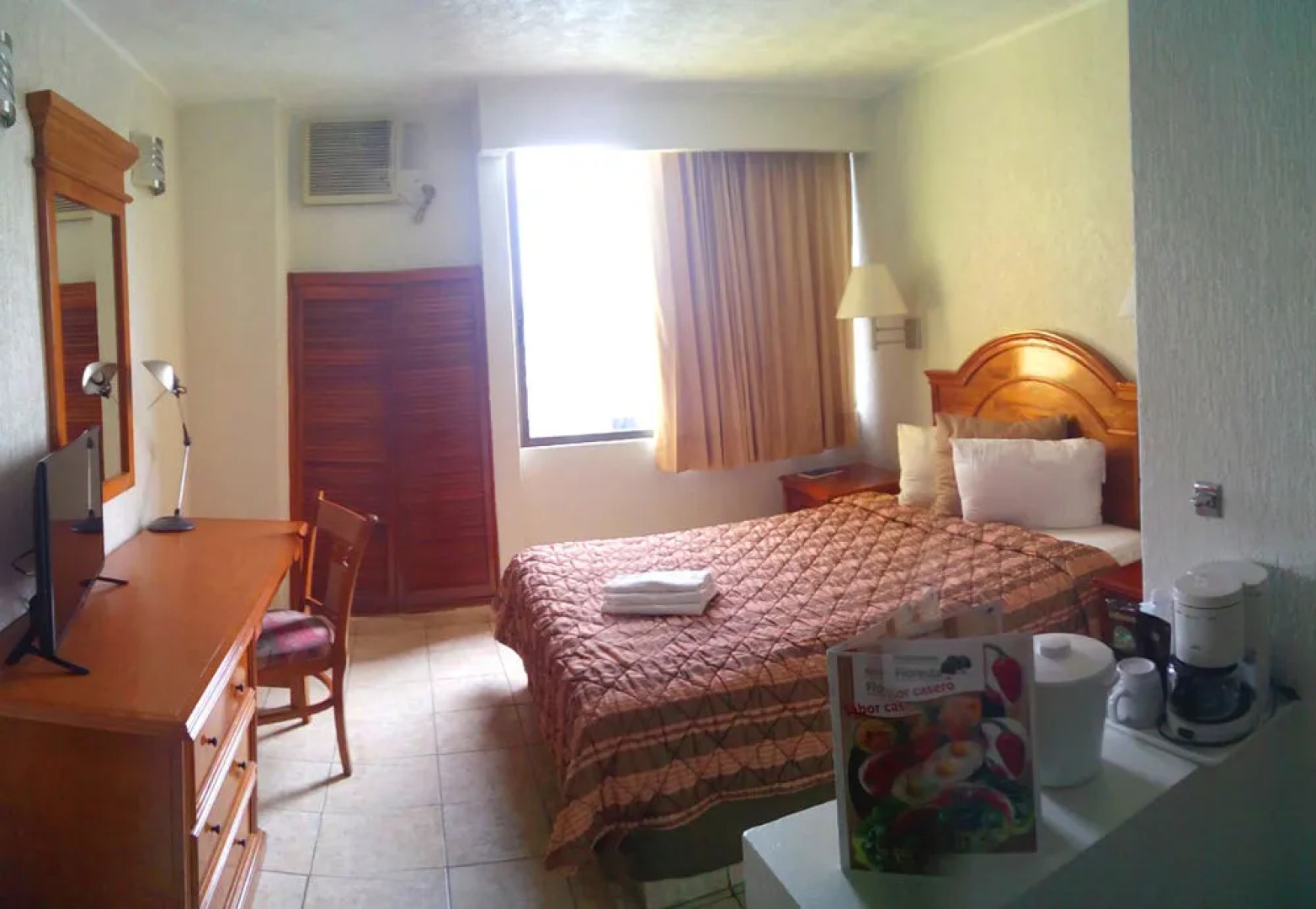 Hotel & Suites Real del Lago