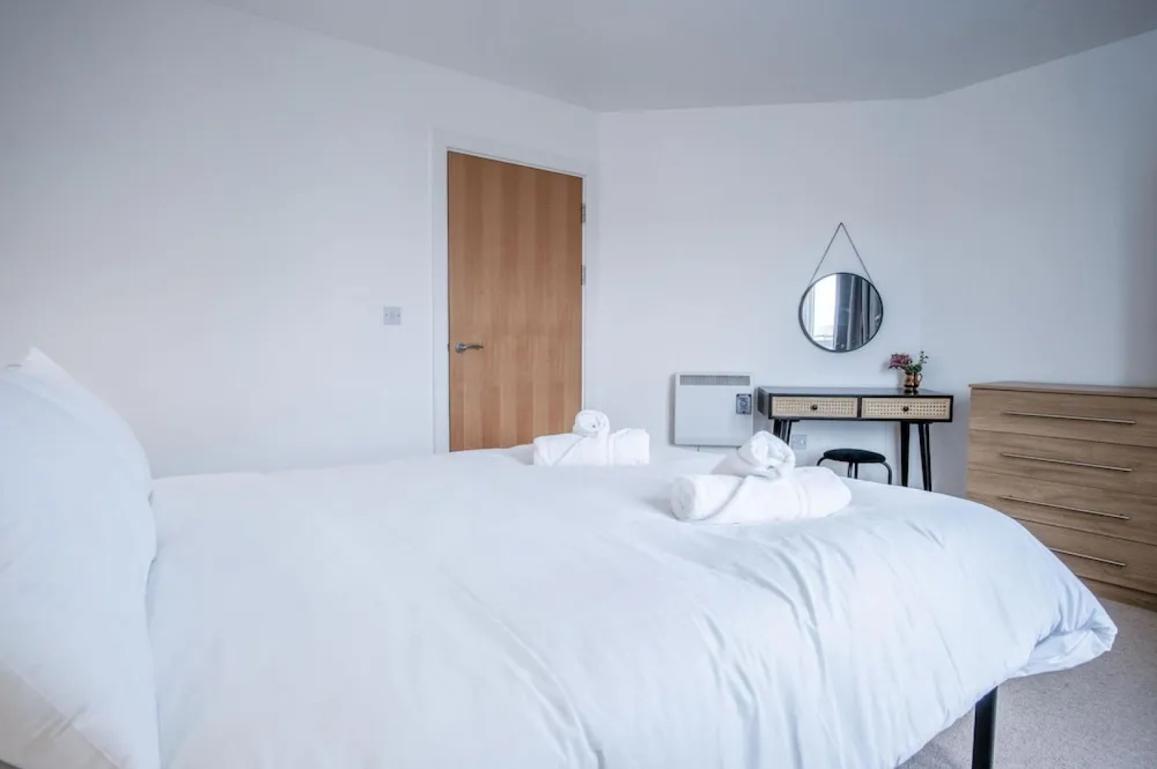 The Penthouse - 3 Bedroom Apartment - Llanelli