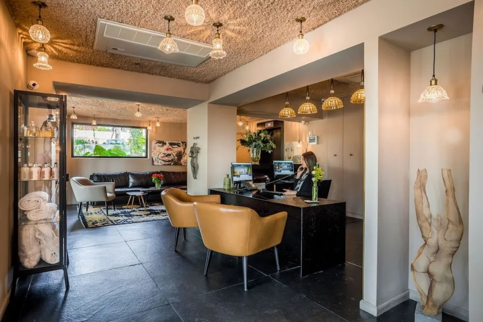 Lear Sense - Experience Luxury Hotel