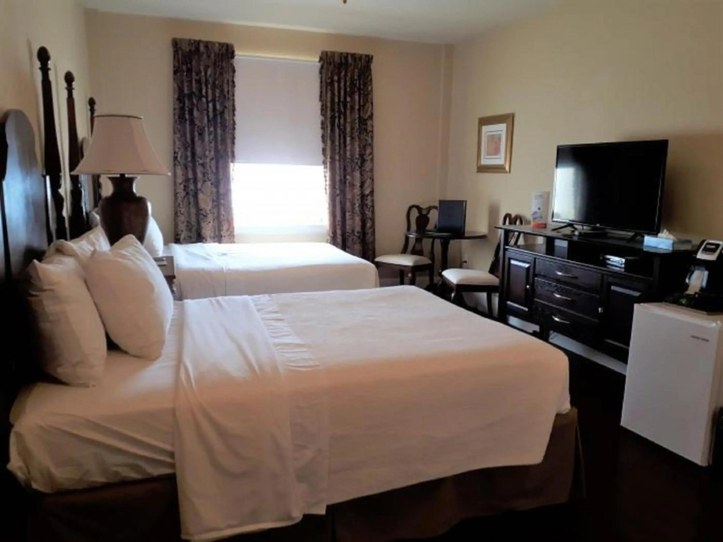 Grant Hall Hotel