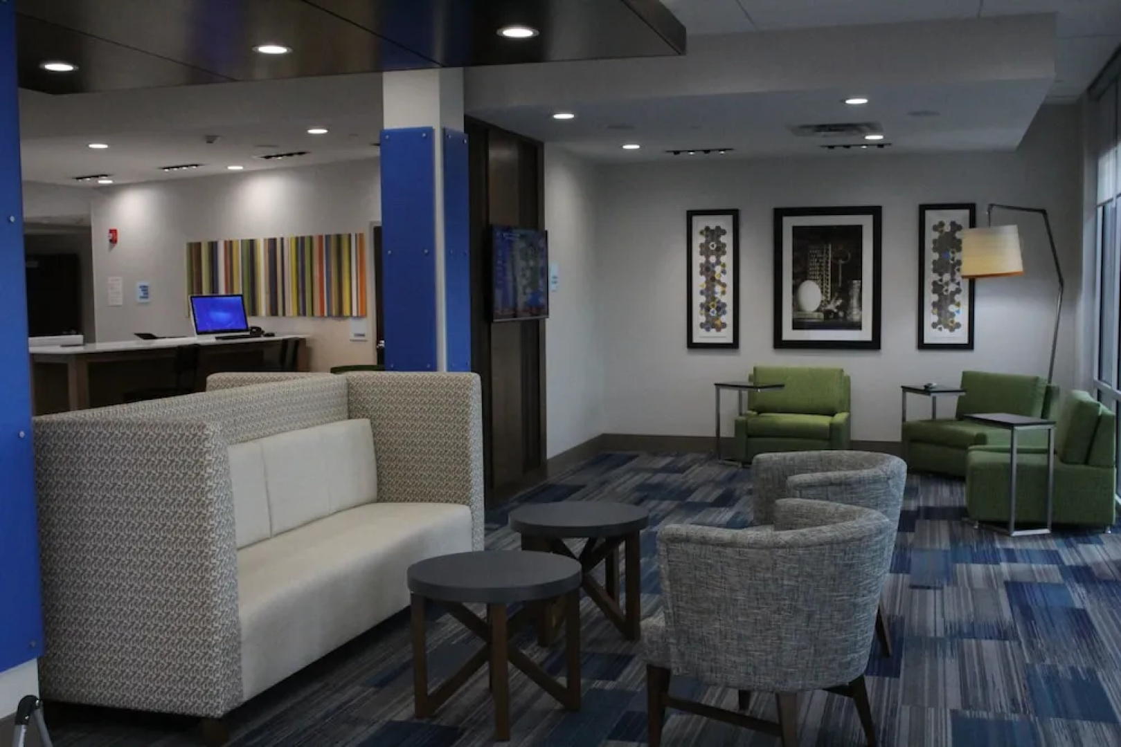 Holiday Inn Express & Suites Milledgeville by IHG