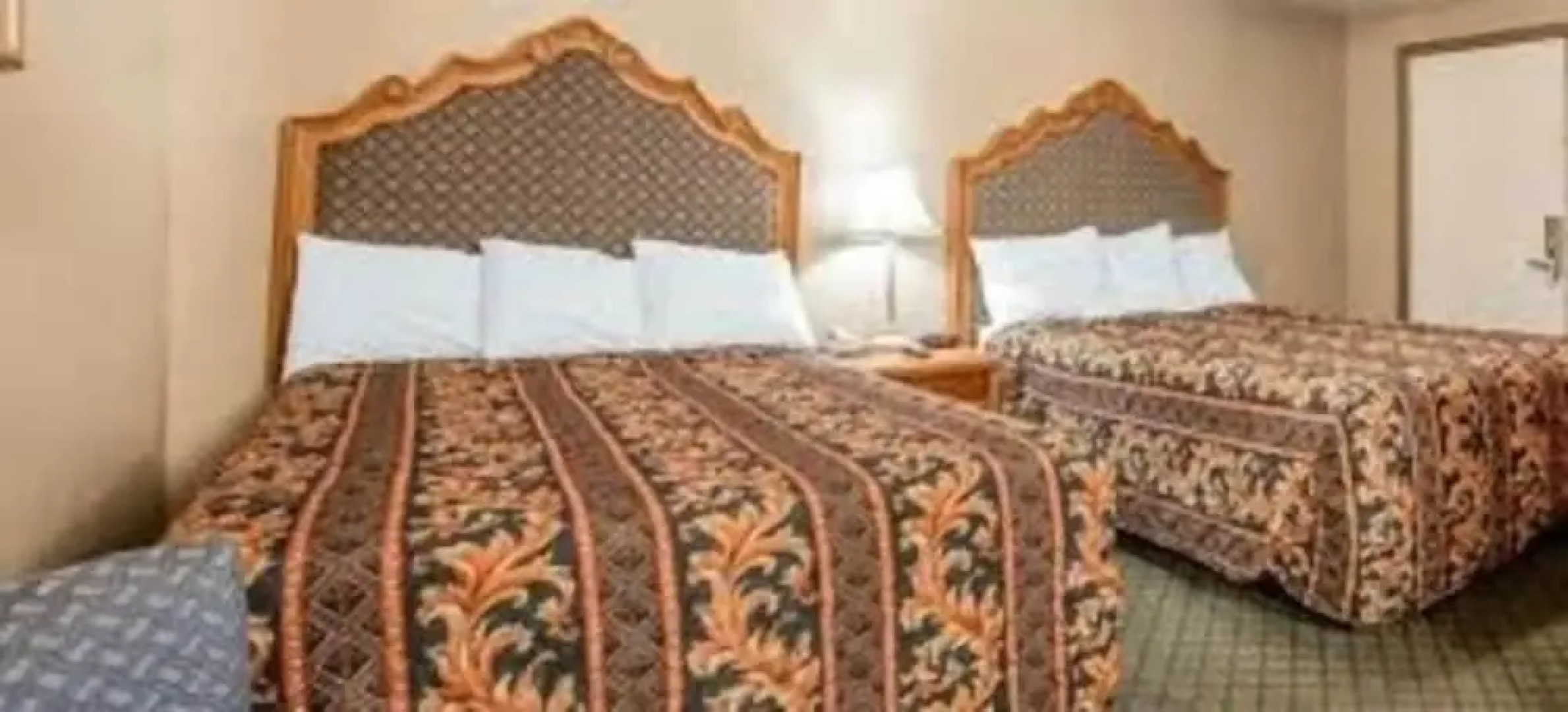 Rodeway Inn & Suites