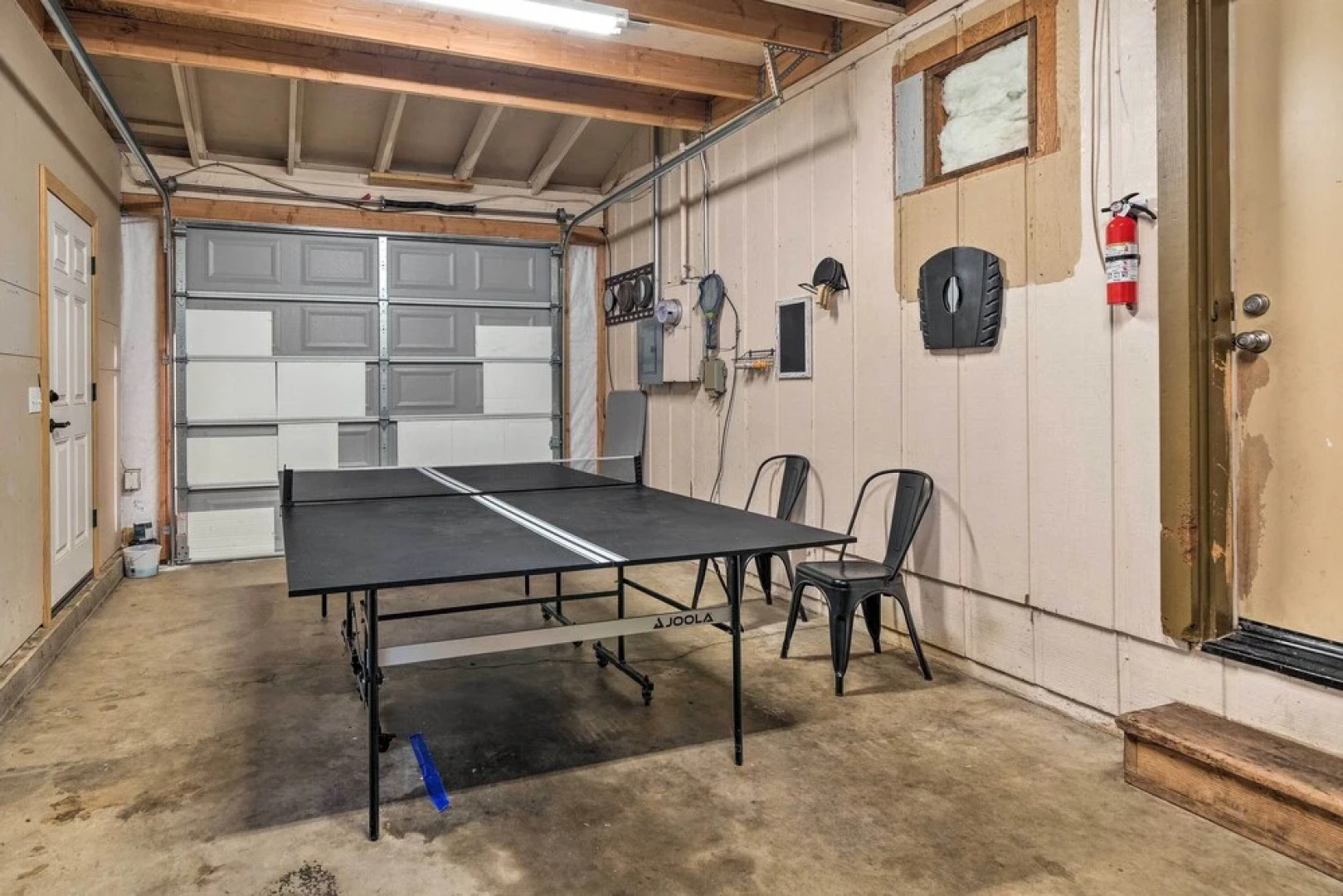 Lakeside Groveland Home w/ Hot Tub, Near Yosemite