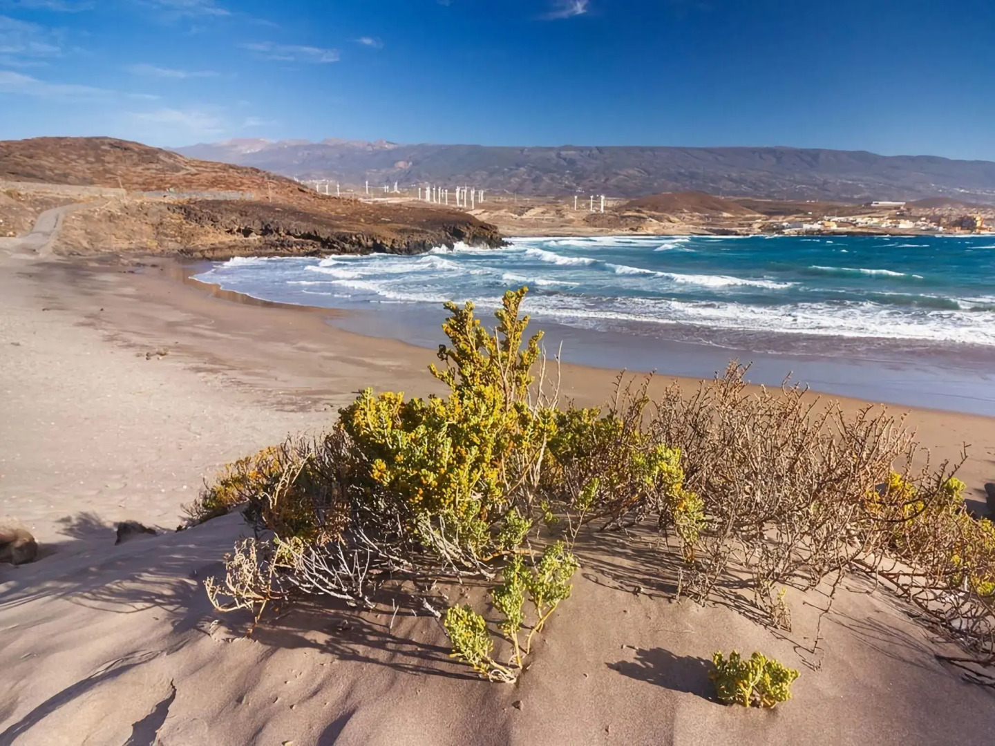 Enticing holiday home in Arico El Nuevo with outdoor pool