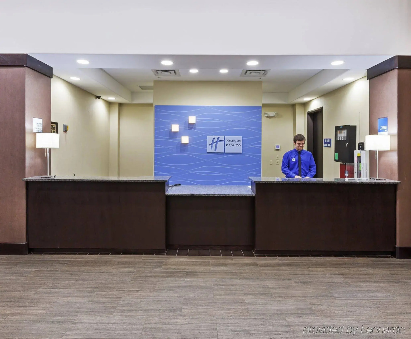 Holiday Inn Express & Suites Duncan by IHG