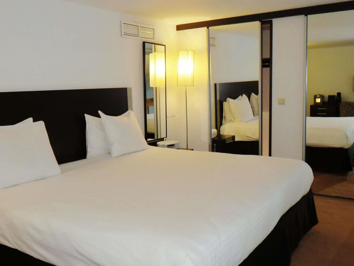 Hotel des Colonies Brussels by Mercure