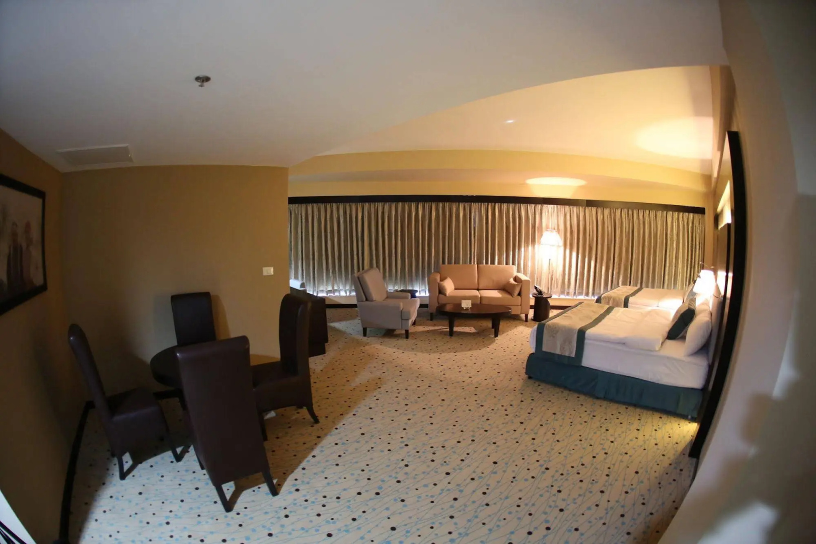 Palestine Plaza Hotel