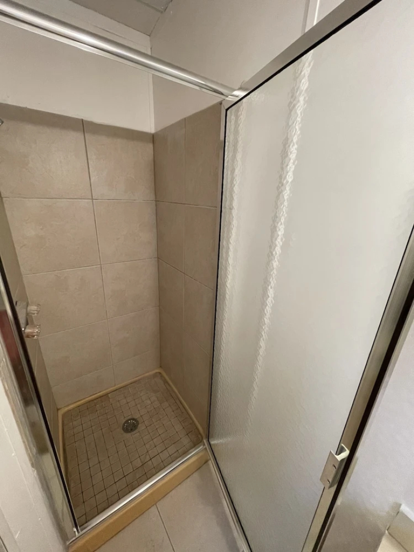 Taylor Creek River Cottage By The Boat Ramp 2 Bedroom Cottage by RedAwning