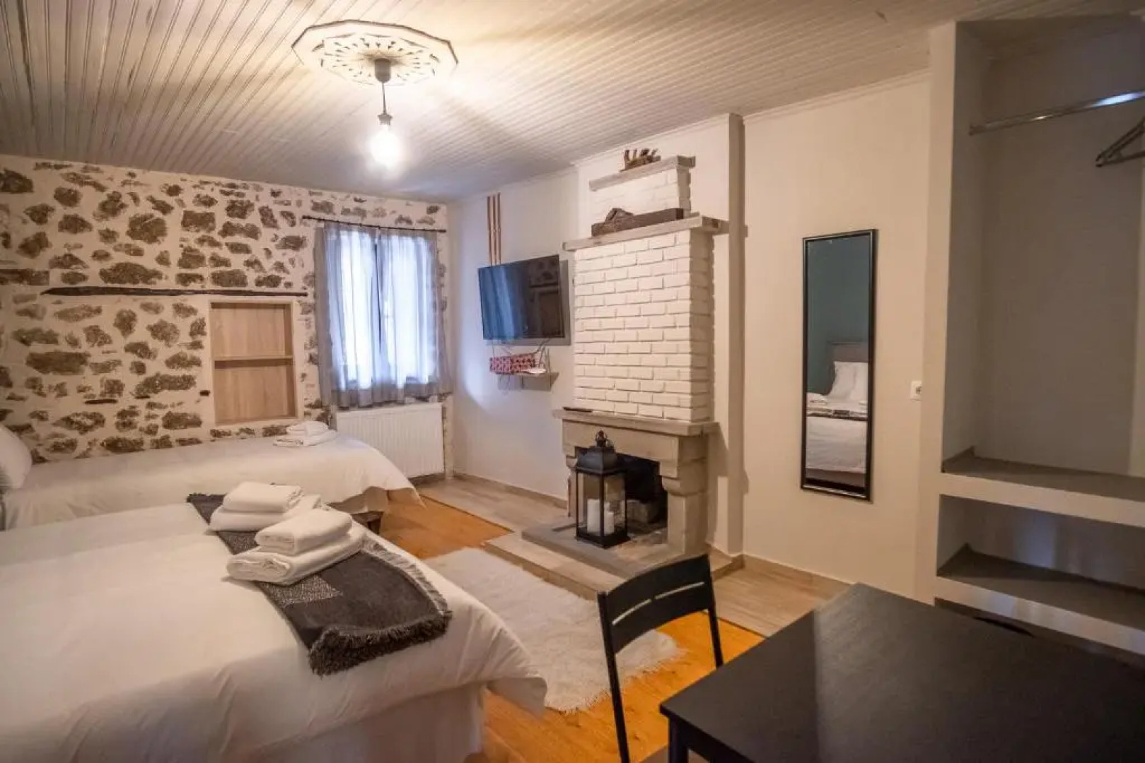 το σπίτι του δάσκαλου- teacher's house