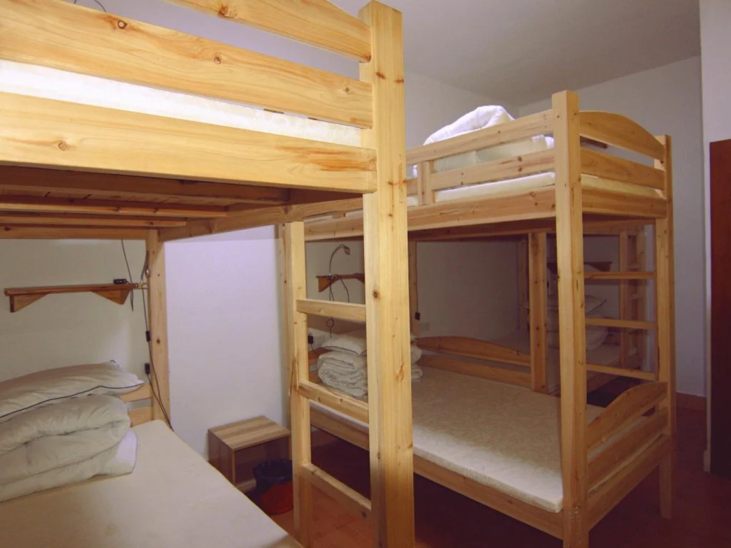 Lan Shan Chu Youth Hostel