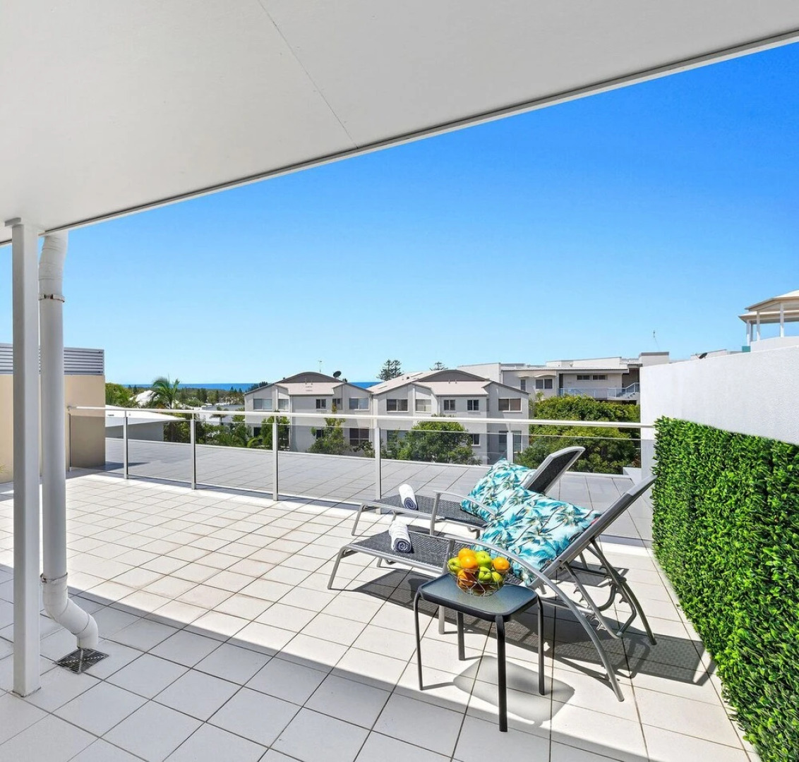 6BR Coolum Beach