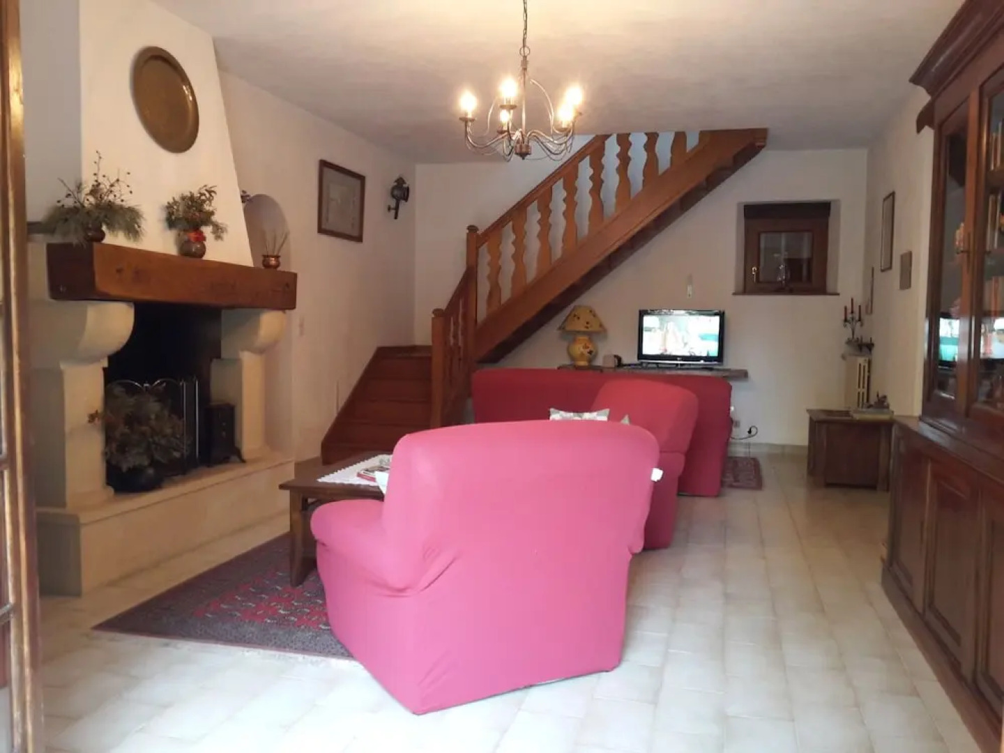 Snug Farmhouse in Provence-alpes-riviera With Swimming Pool