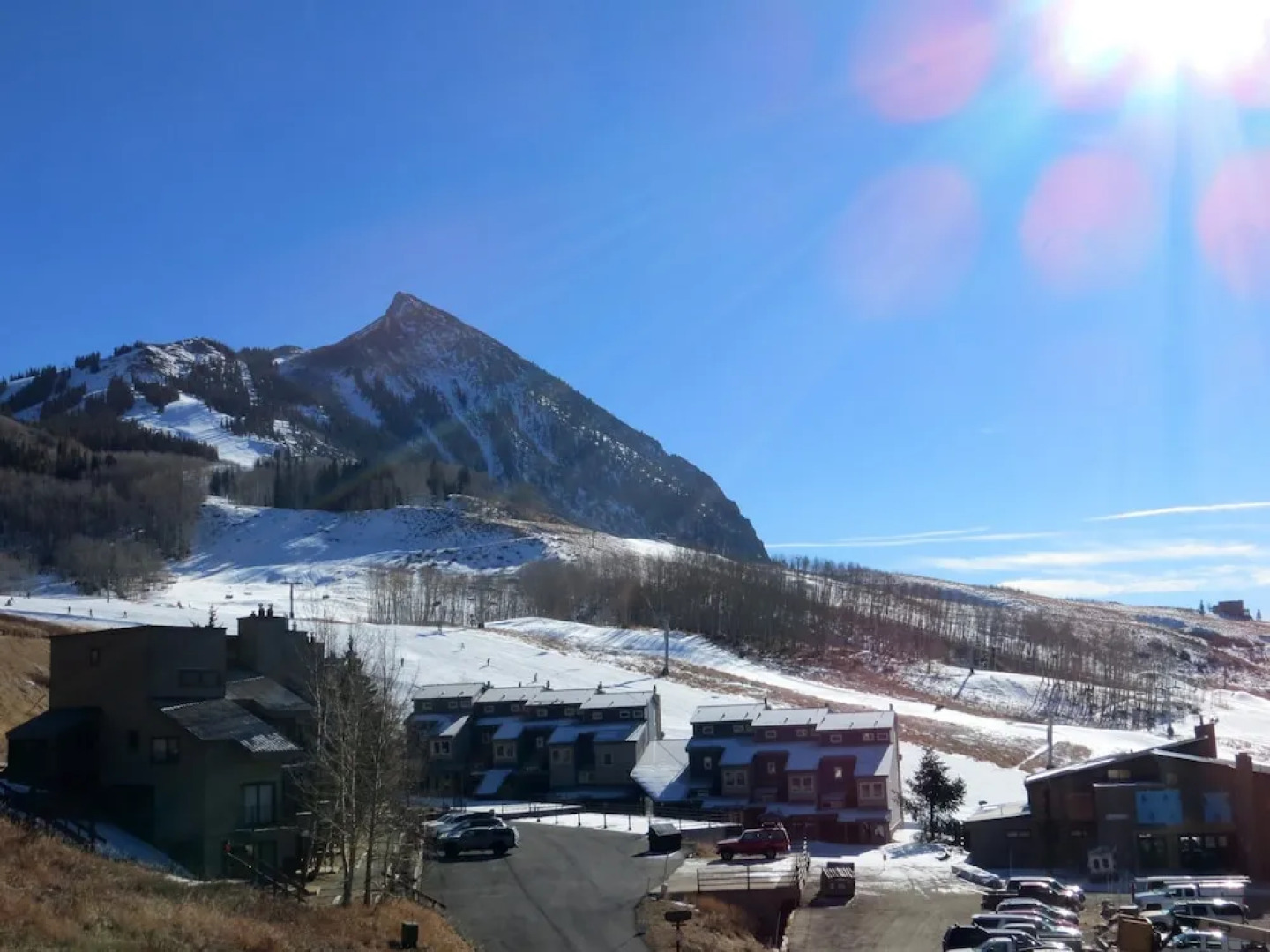 Crested Mountain North by CB Lodging