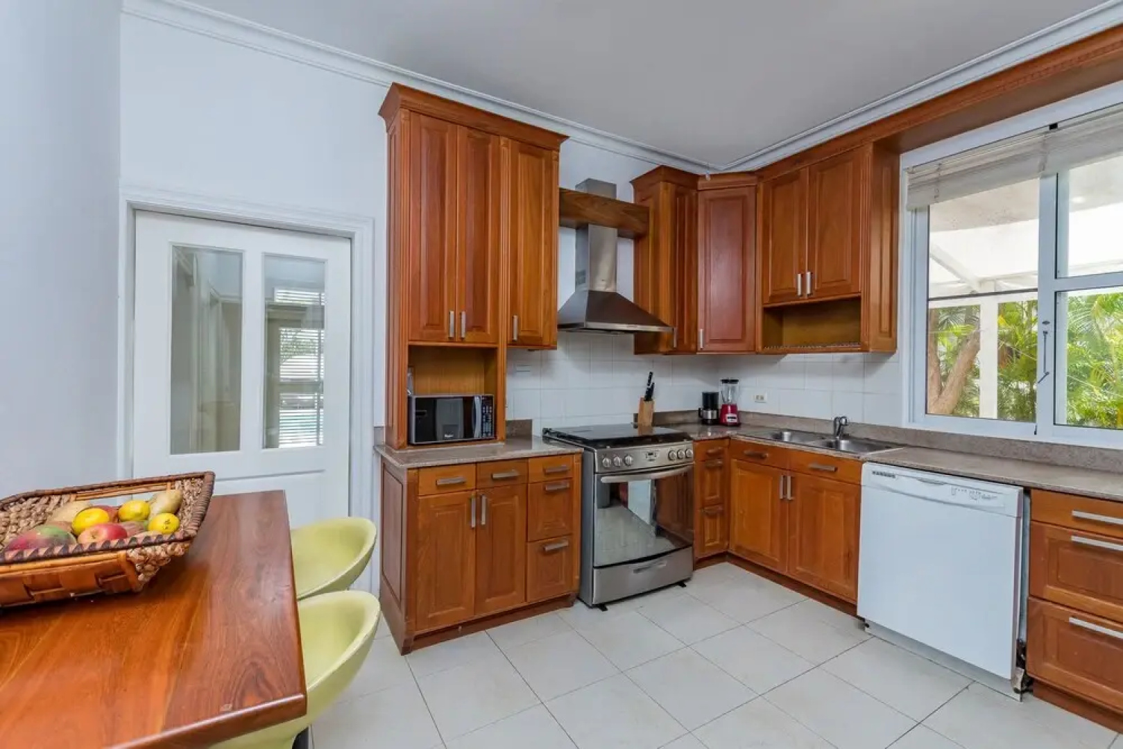 5-star villa near Playa Blanca Beach