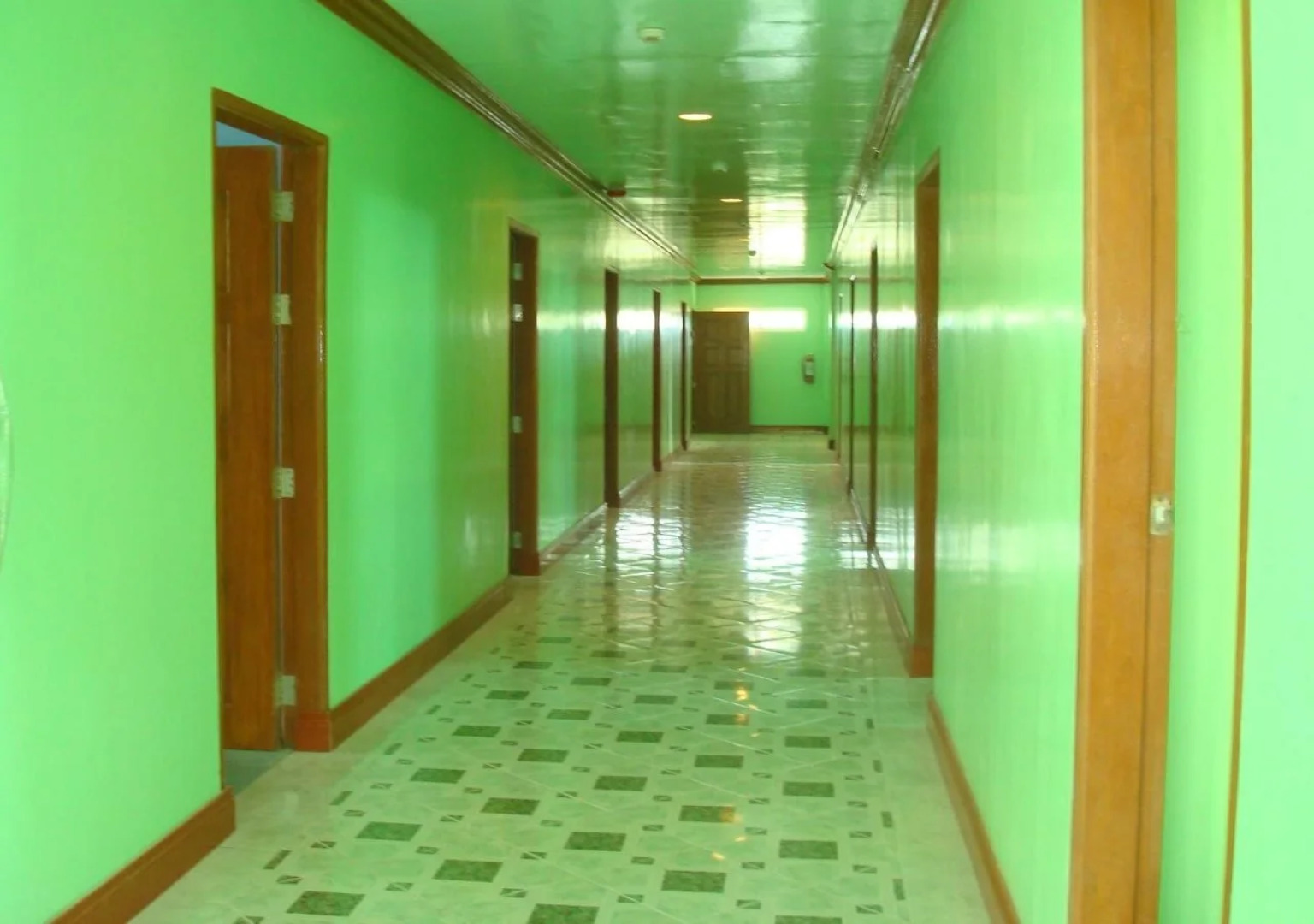 Riverview Royale Hotel