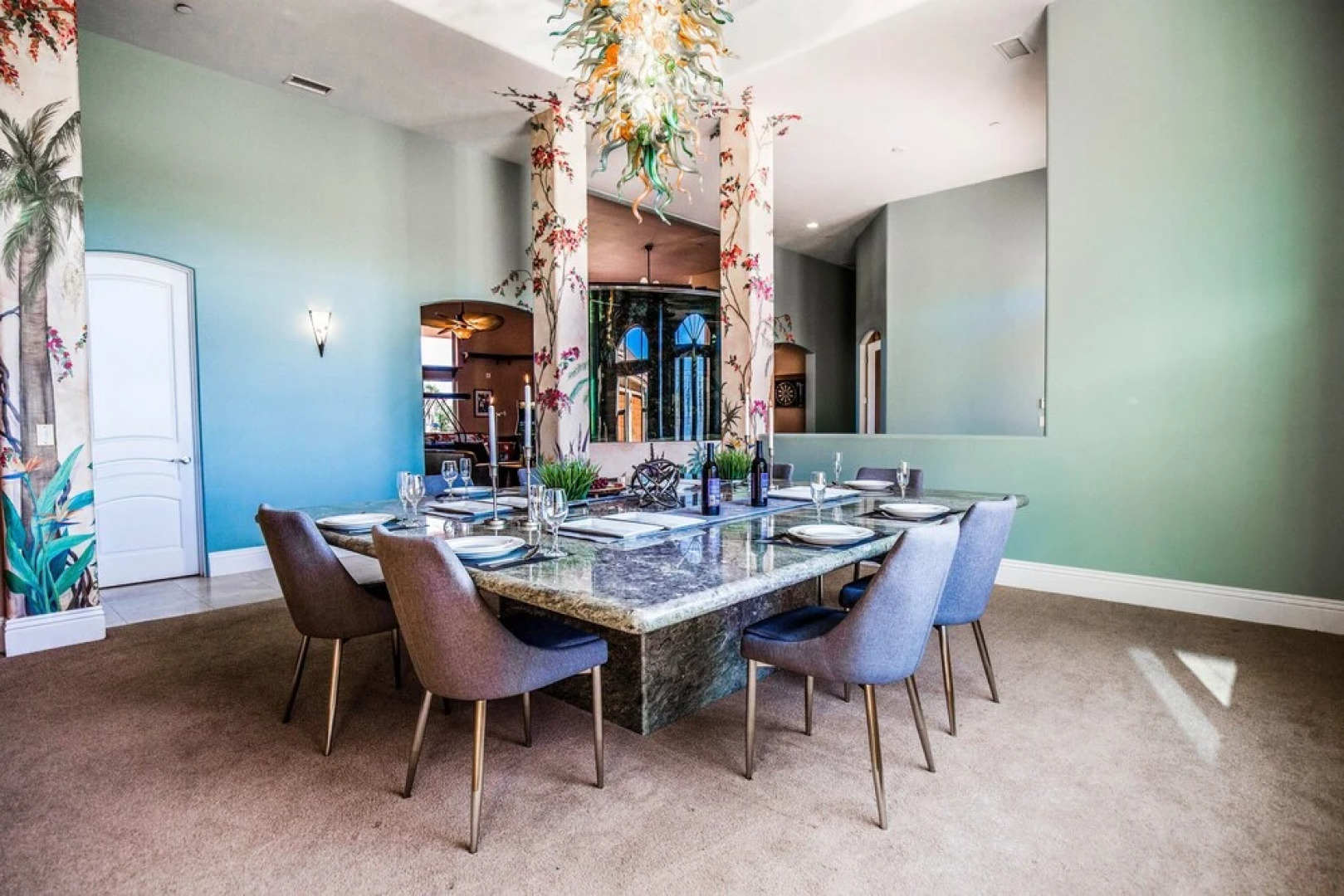 The Mermaid by AvantStay | Prvt Estate w/Swim-Up Bar, Volleyball Crt | Sleeps 14