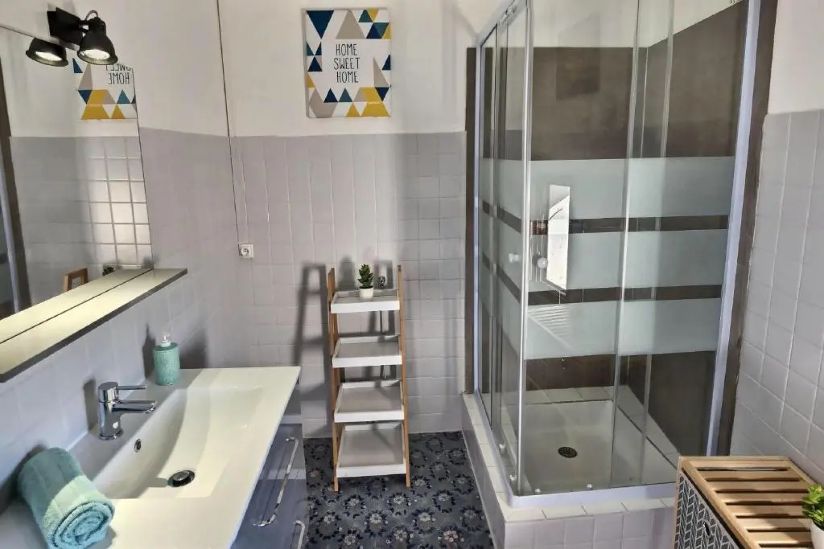 Studio vue sur les toits, lumineux Moustiers #2