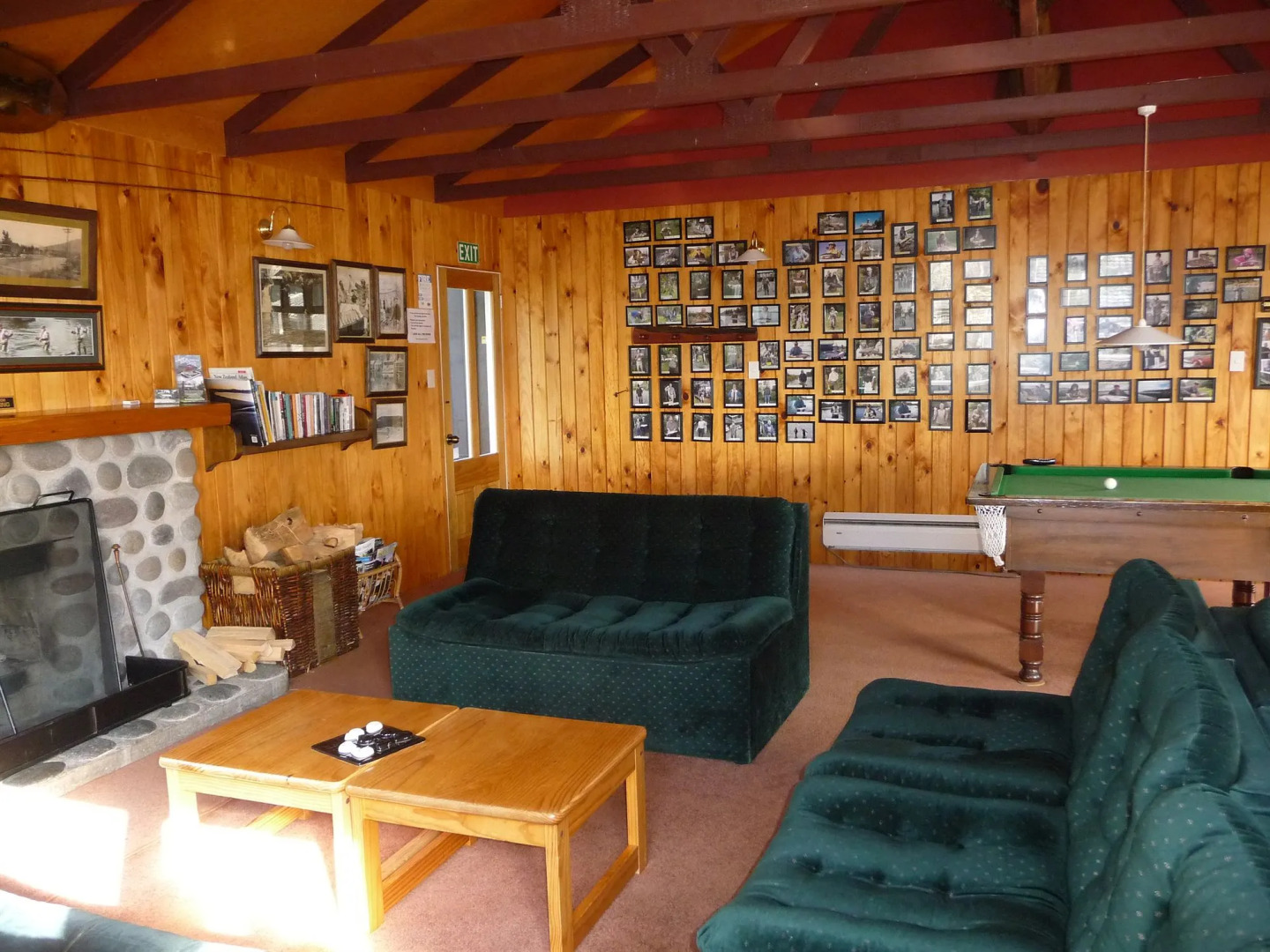 Sportmans Lodge