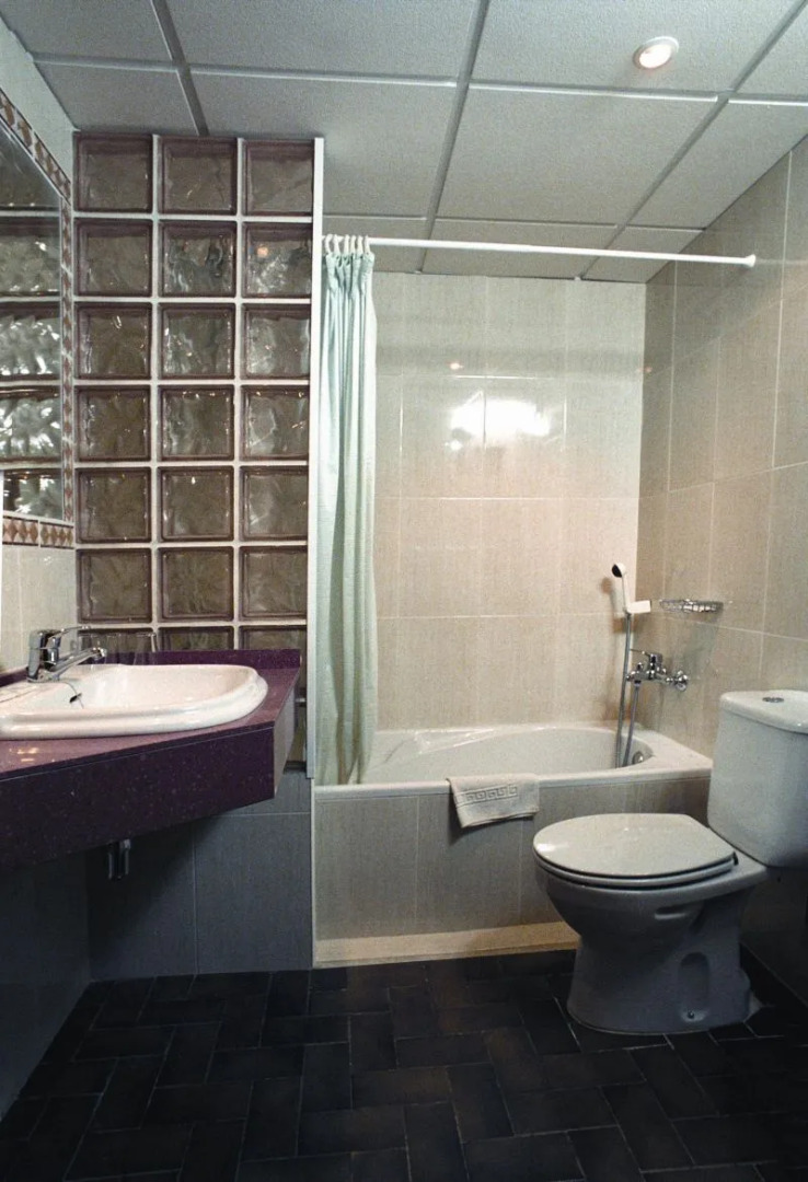 Vintage Hotel Mercedes