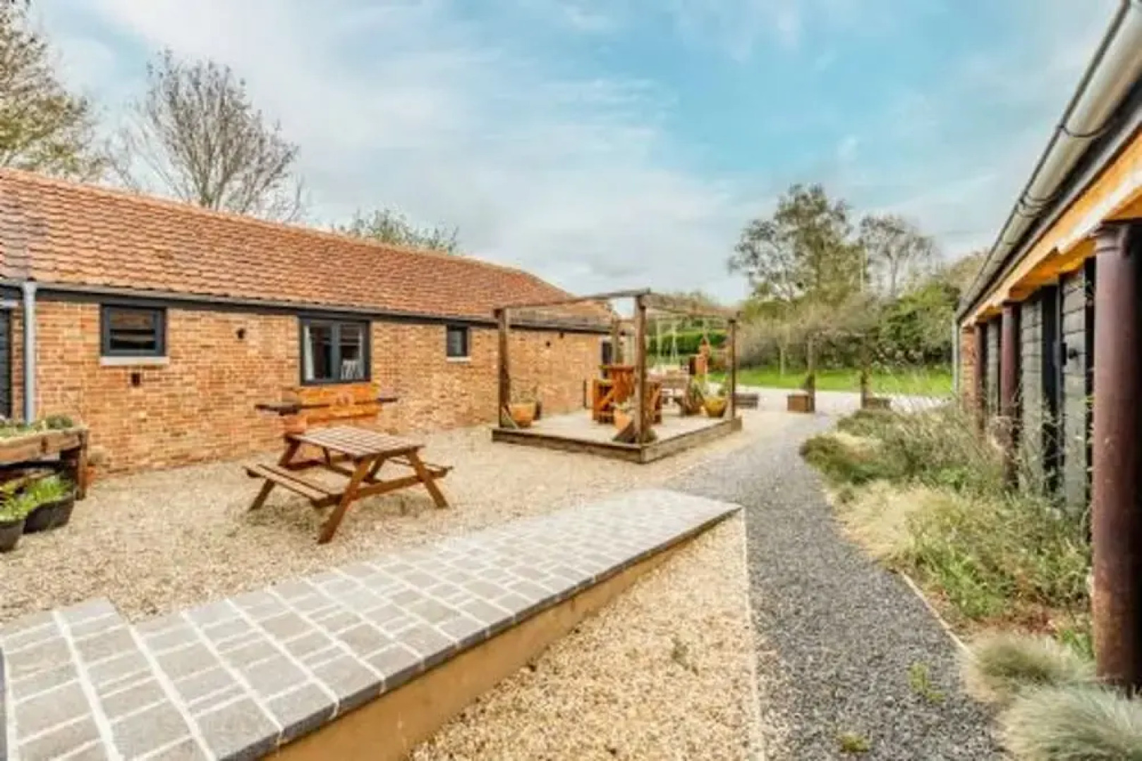 Host Stay Willow Barn