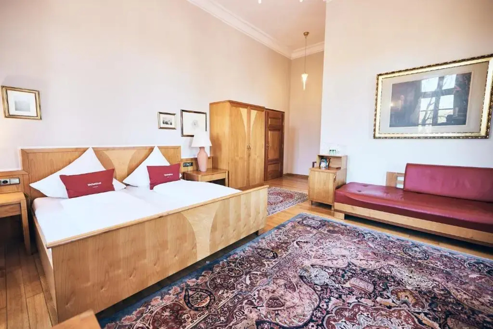 Hotel & Restaurant Waldschloss