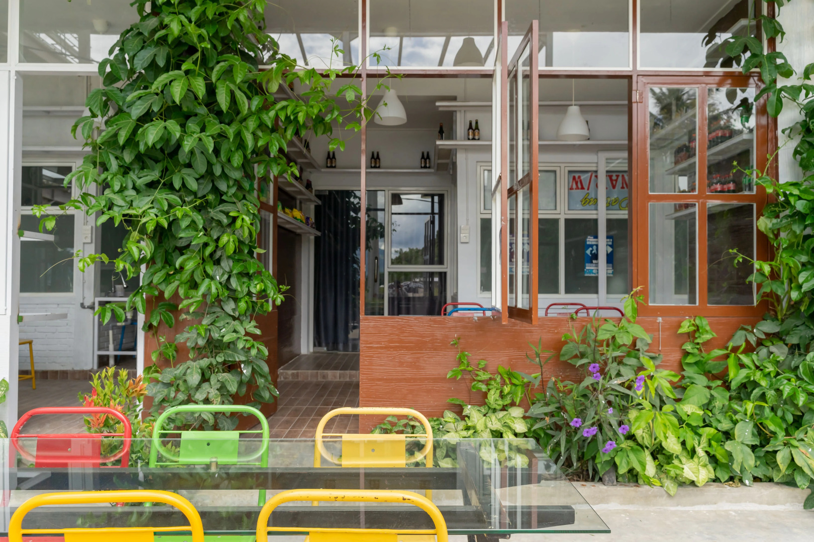 RedDoorz Plus @ Vantas Hotel Parbaba