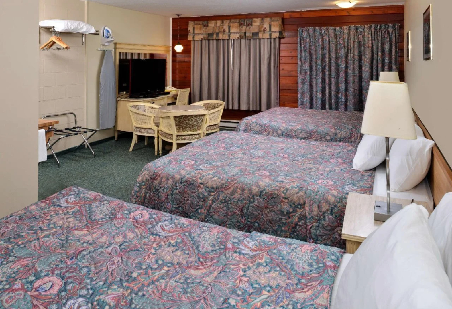 Hope Inn and Suites