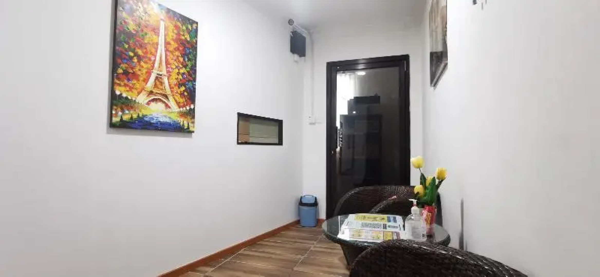 90372 Greybirds Hostel