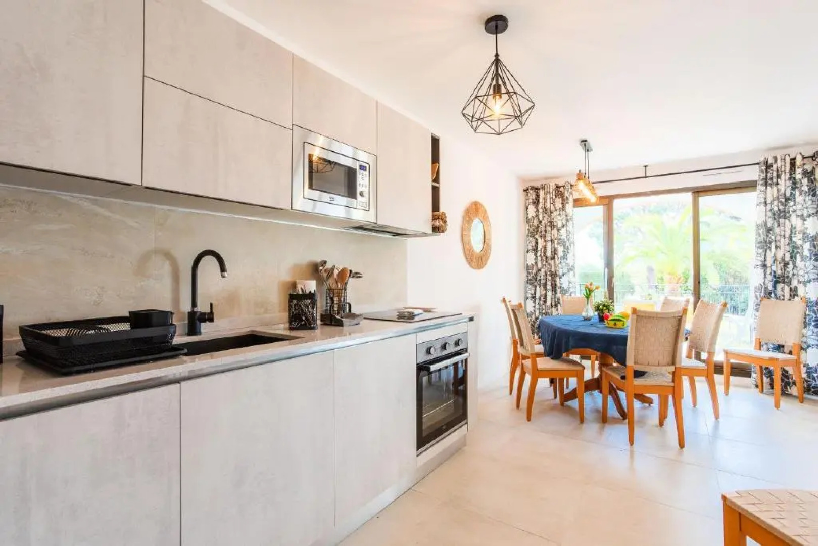 L'ANGE GARDIEN AP4269 by Riviera Holiday Homes