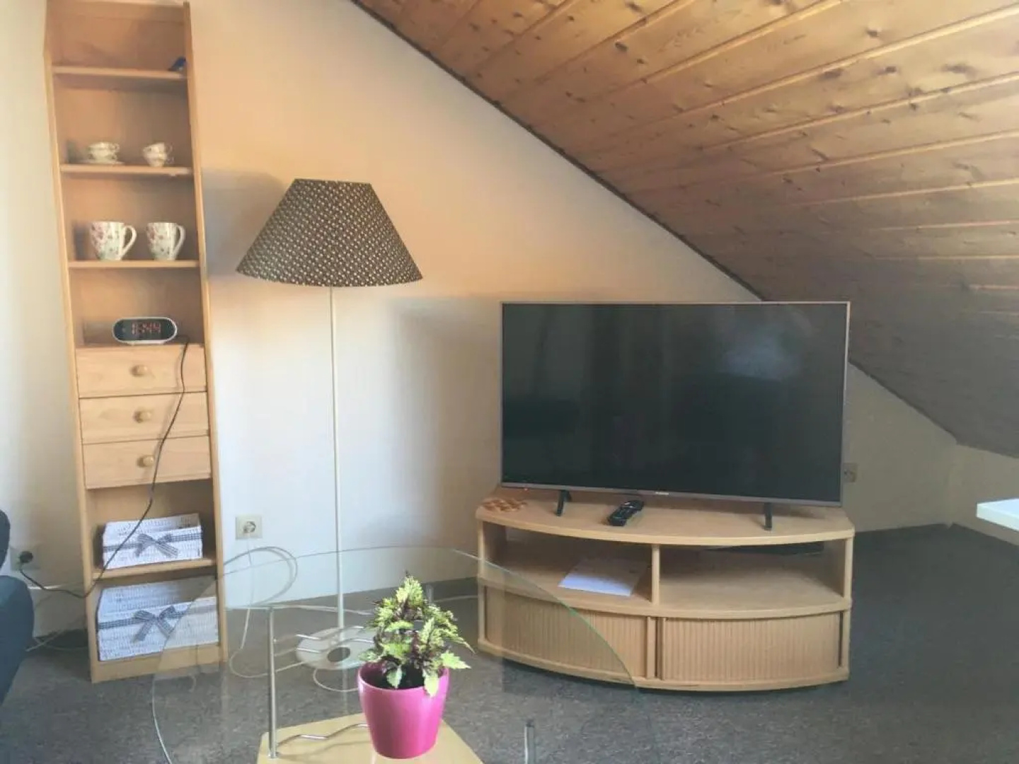 Sonnige Dachgeschoßwohnung (Adults Only)