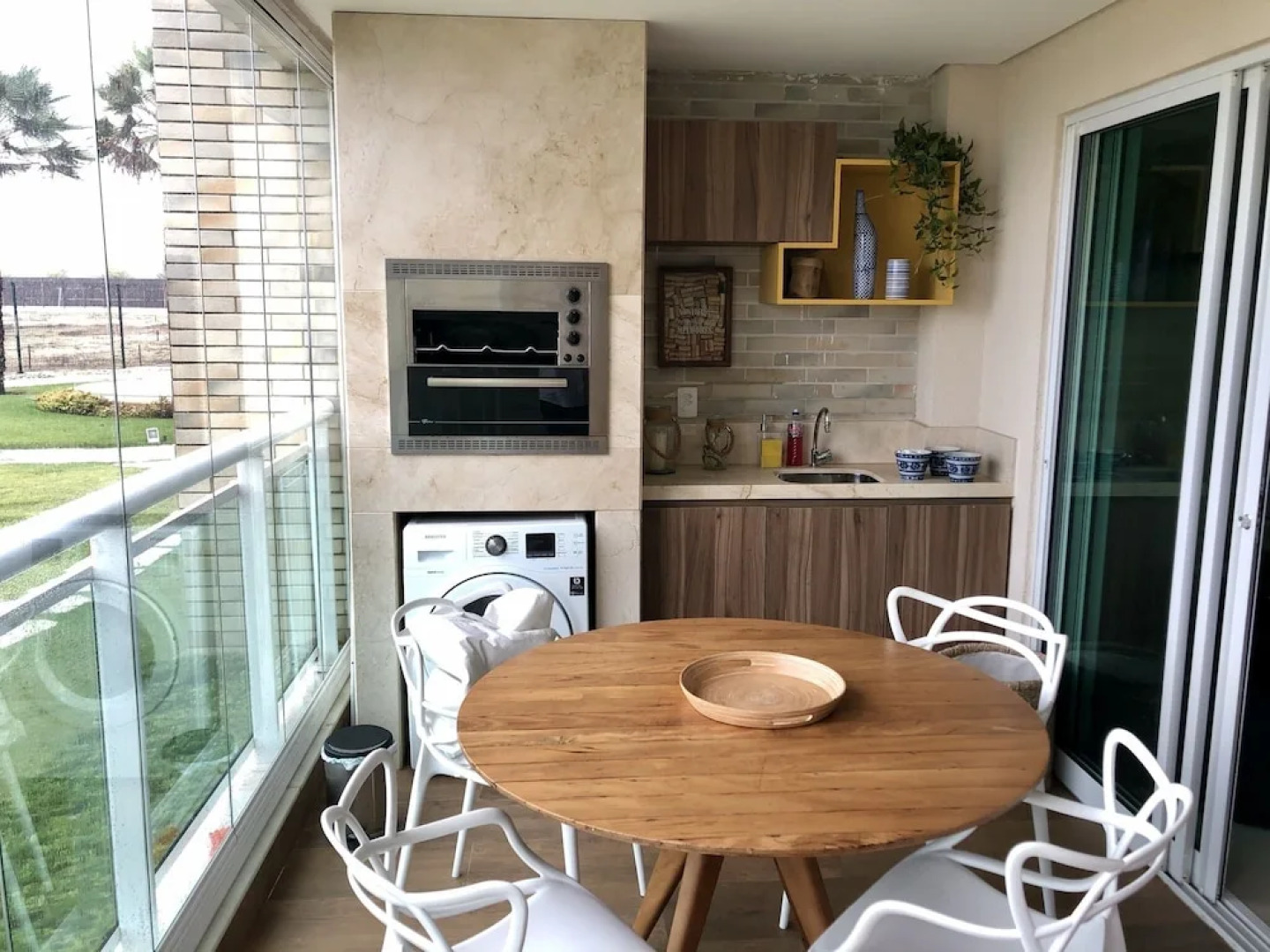 Riviera Beach Place Golf Residence