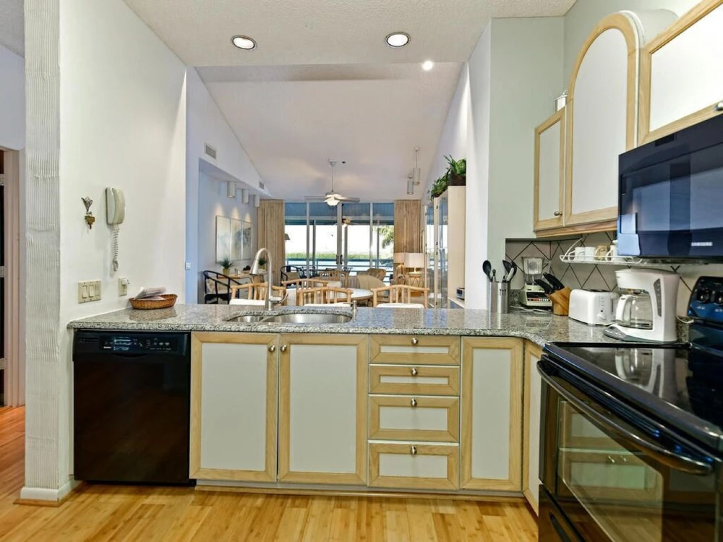 Harbor Villa Club 312