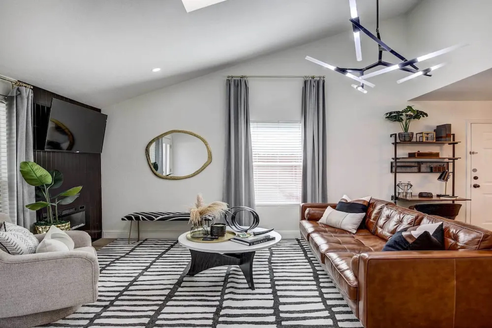 Stylish Allen Home Near Watters Creek Village