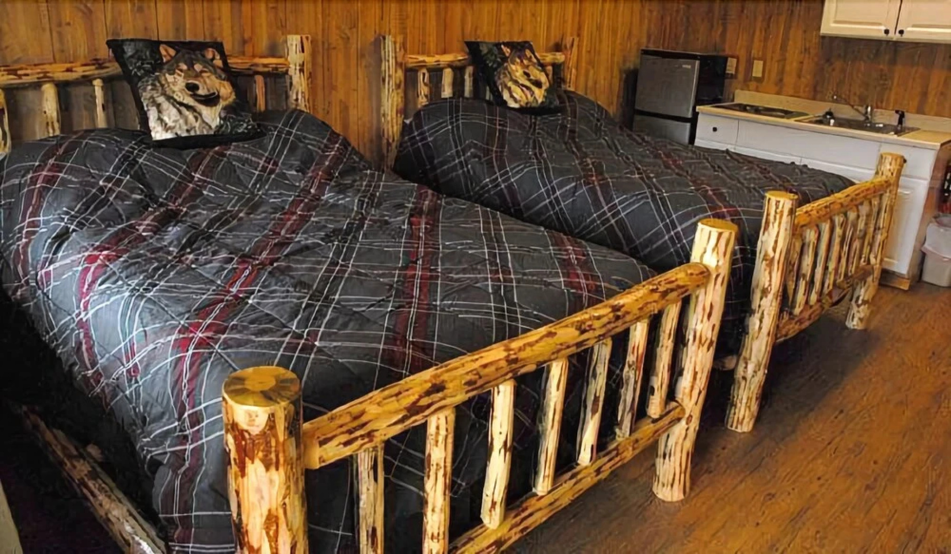 Glacier General Store and Cabins